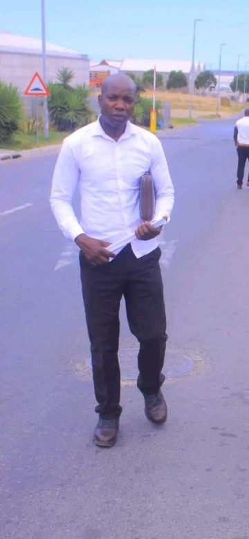 Ndi Womangidwa 