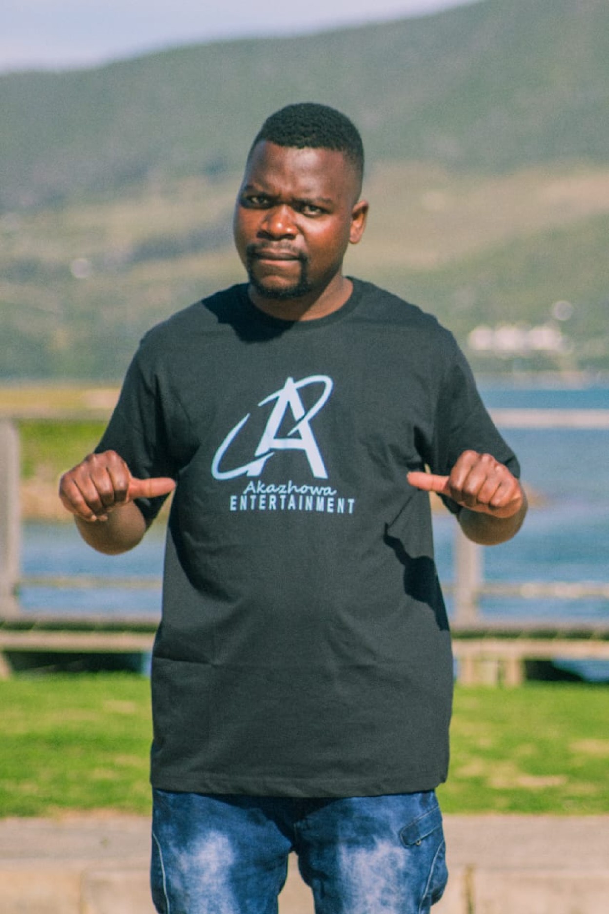 Akazhowa Entertainment  